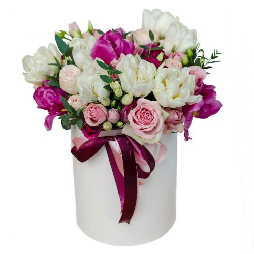 Цветы в коробке «Сиреневый шарм»